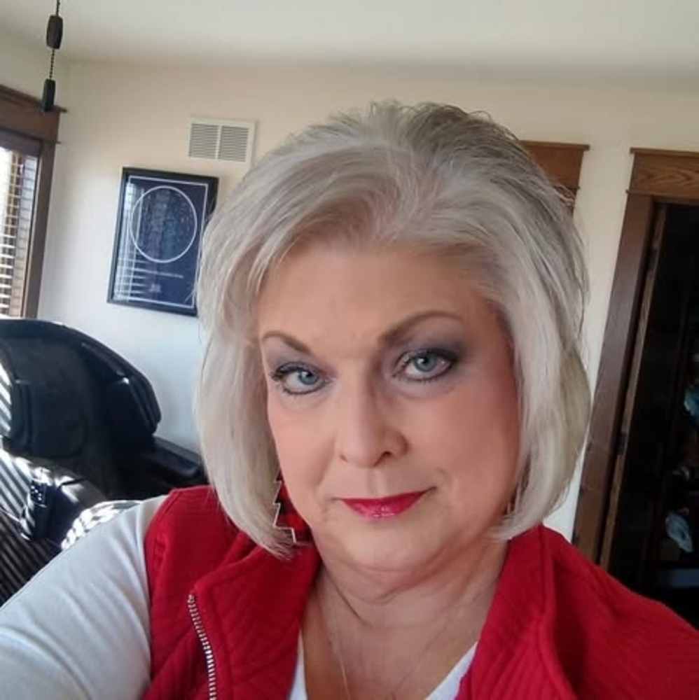 Meet your Posher, Brenda